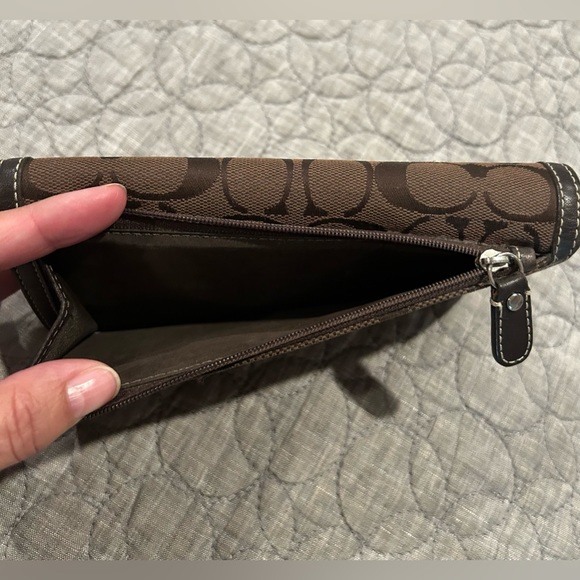 Coach Brown Logo Tri-fold wallet Used - Picture 5 of 10